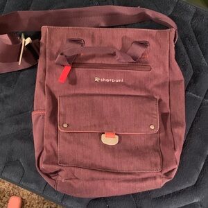 Great purple Sherpani crossbody